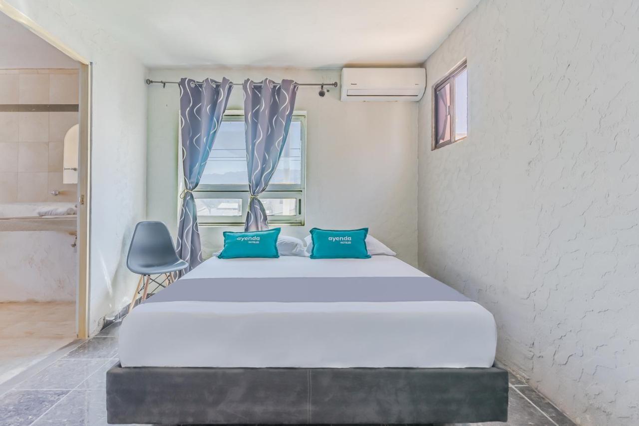 Ayenda Blue Cristal Ξενοδοχείο Μοντερέι Εξωτερικό φωτογραφία